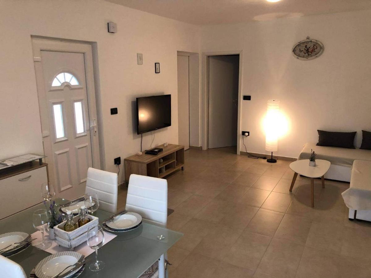 Apartmani Dokic Bale Exterior foto
